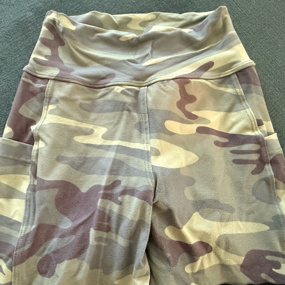 Bombshell Sportswear Camouflage Leggings